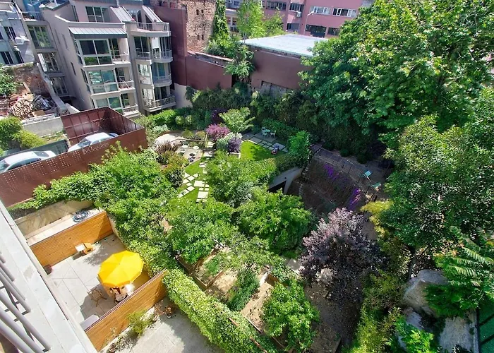 Beyoglu Hacımimi Gardens Içinde özel Bahçeli Apartamento