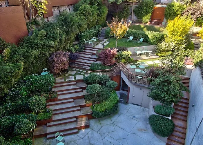 公寓 Beyoglu Hacimimi Gardens Icinde Oezel Bahceli *