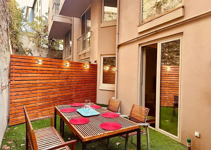 公寓 Beyoglu Hacimimi Gardens Icinde Oezel Bahceli 伊斯坦布尔