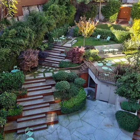 アパート Beyoglu Hacimimi Gardens Icinde Oezel Bahceli *