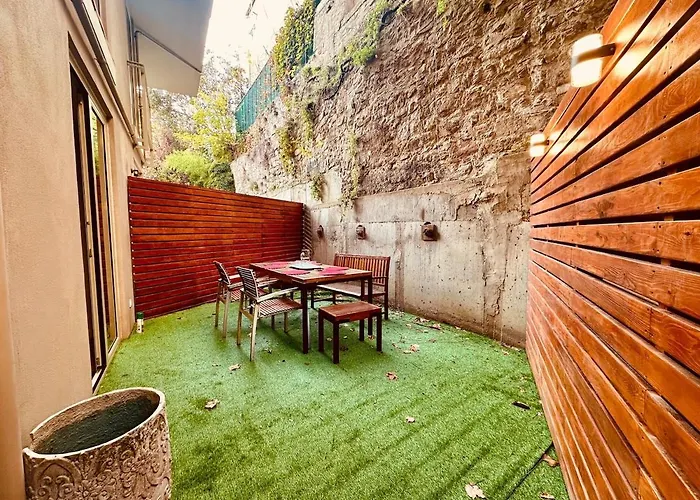 Beyoglu Hacımimi Gardens Içinde özel Bahçeli