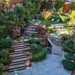 Appartamento Beyoglu Hacimimi Gardens Icinde Oezel Bahceli *